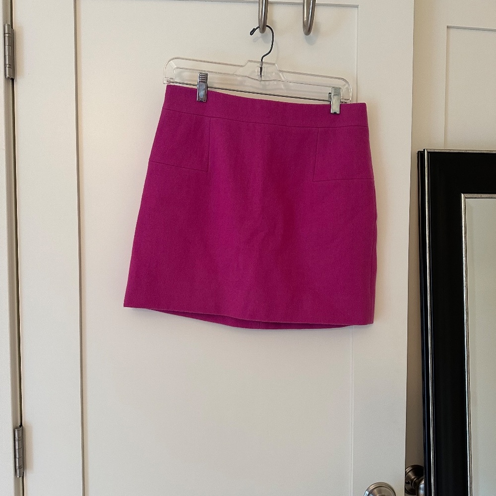 J CREW WOMEN'S SHORT WOOL DEEP PINK SKIRT 6